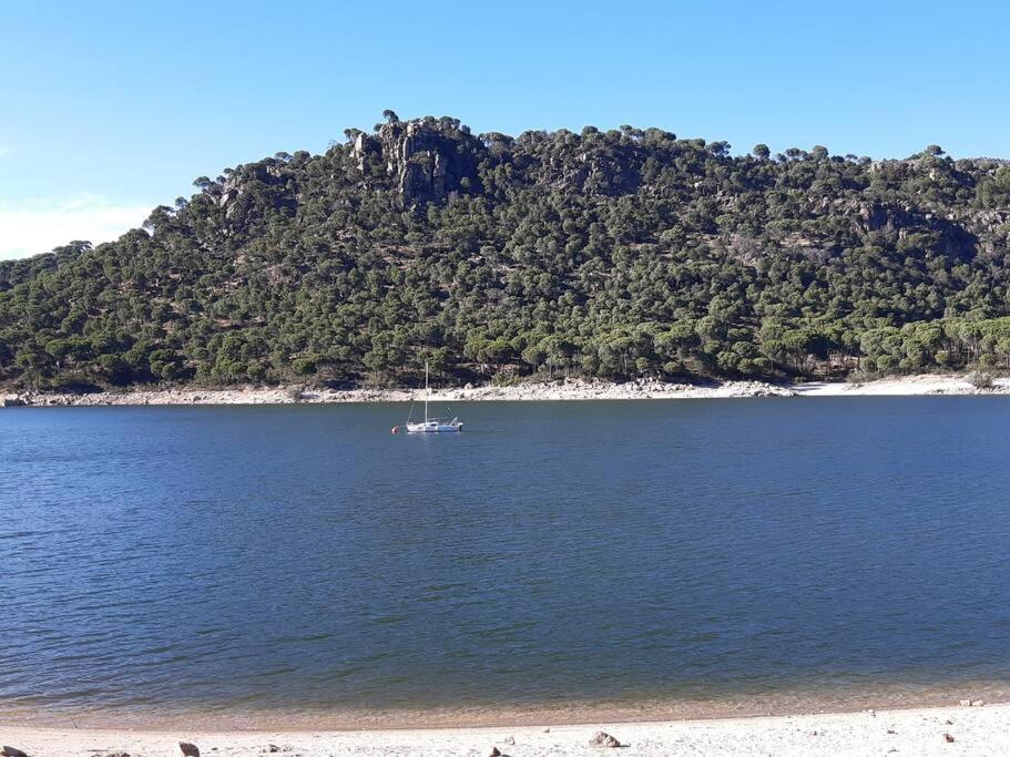 Acogedor Apartamento Con Bellas Vistas Al Embalse San Martín de Valdeiglesias エクステリア 写真