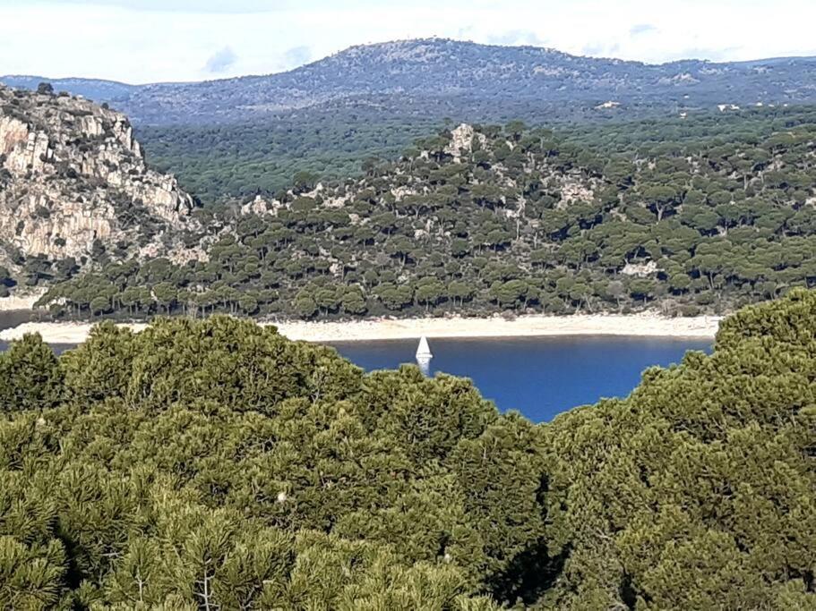 Acogedor Apartamento Con Bellas Vistas Al Embalse San Martín de Valdeiglesias エクステリア 写真